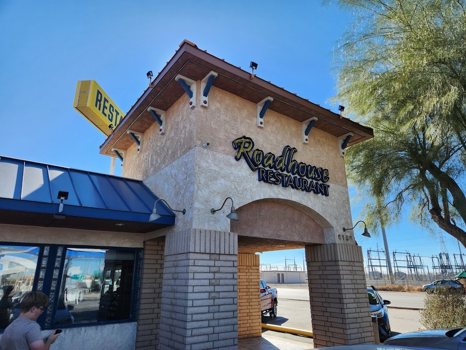 Roadhouse Restaurant exterior on CA-58 in Boron