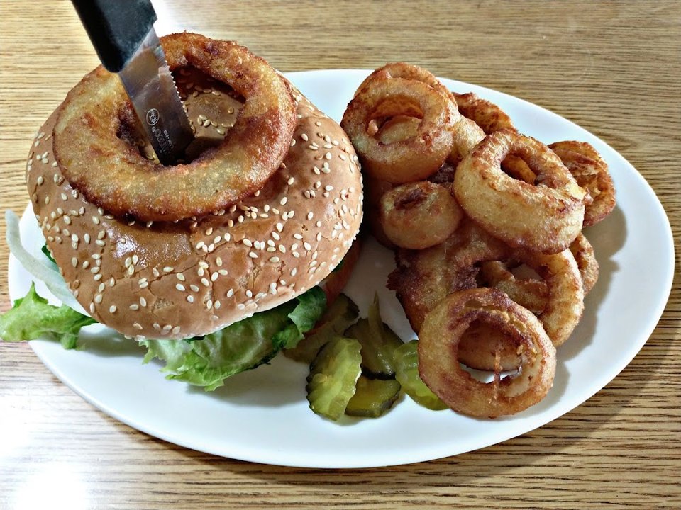 Roadhouse Special Burger